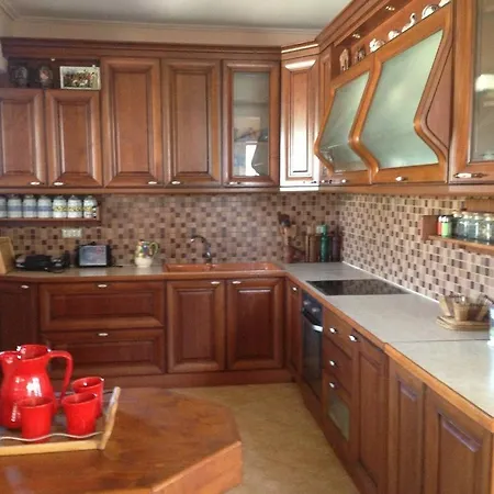 Βίλα Loy Loy House