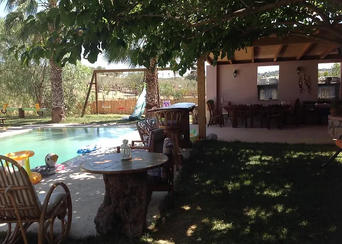 Loy Loy House Villa Koilás