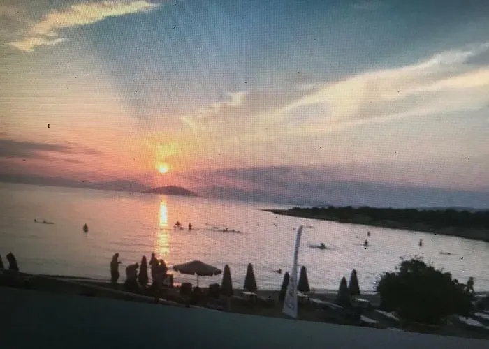 Loy Loy House Villa *