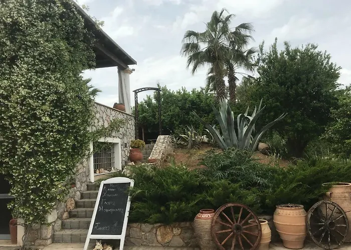 Loy Loy House Villa *